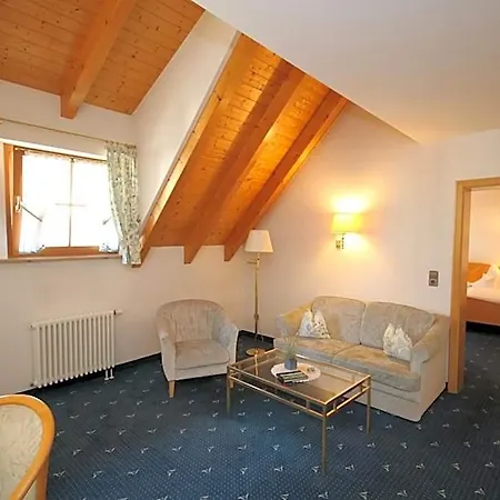 Hotel-restaurant Hirsch Hotel 3*