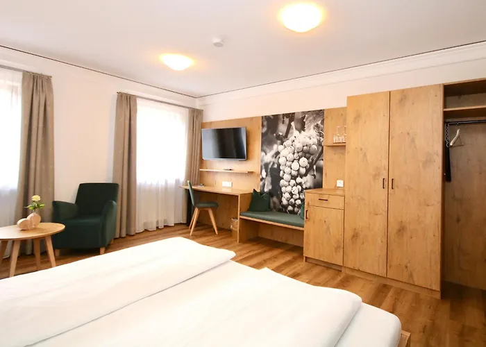 فندق-مطعم هيرش فندق بيرغهوبتْنْ